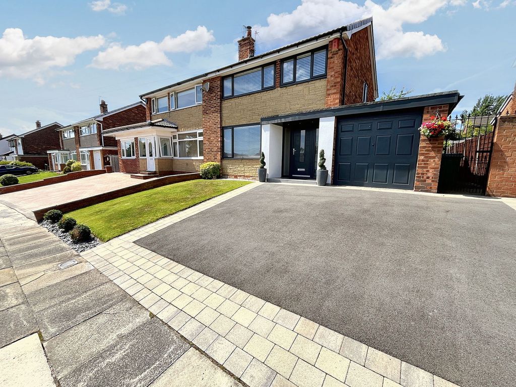 Property photo 1 of 37