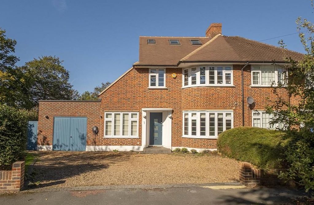 Property photo 1 of 26 New Front Thistldene.Jpg