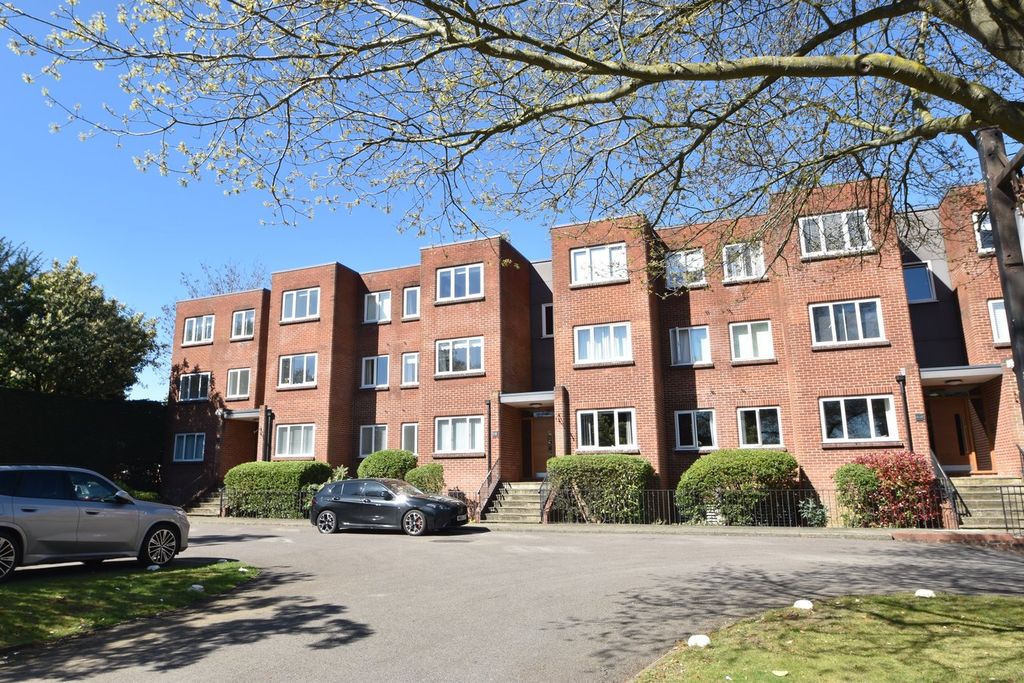 Property photo 1 of 19