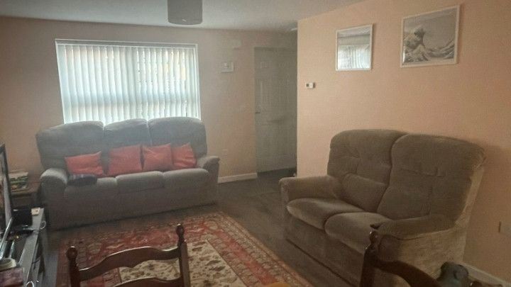 Property photo 3 of 25