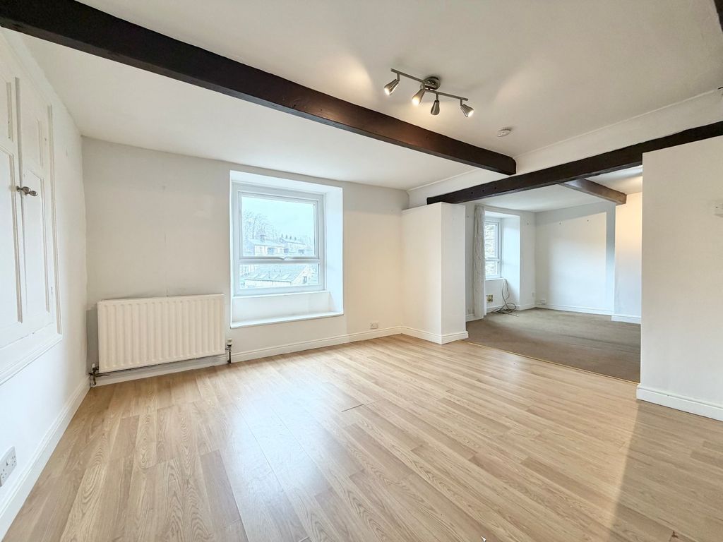 Property photo 3 of 8 Picture No. 17