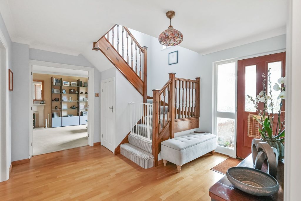 Property photo 1 of 21