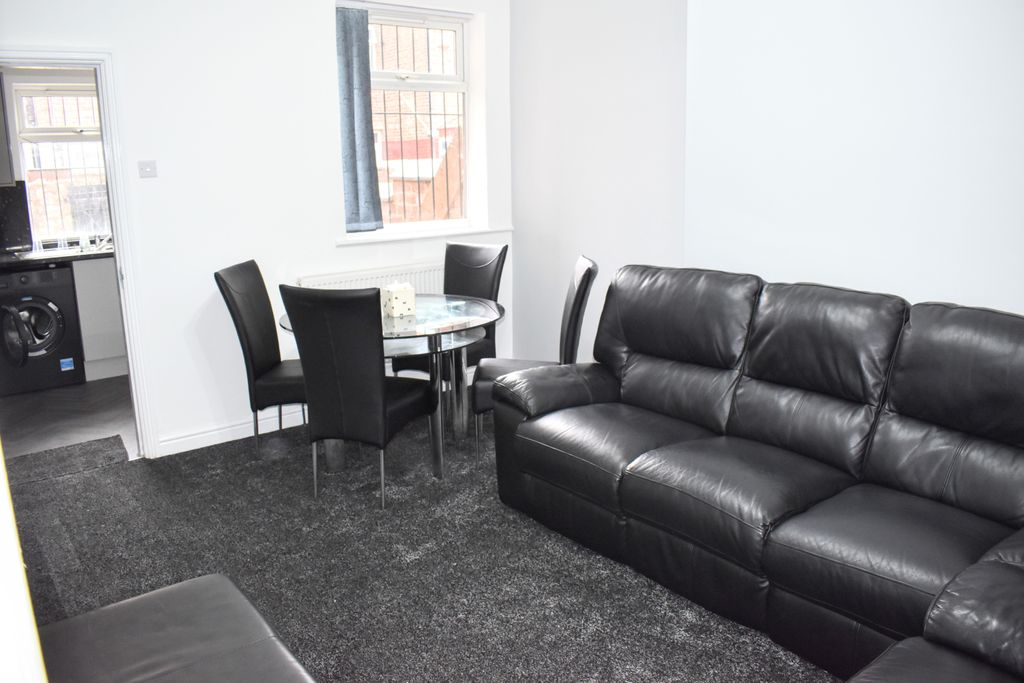 Property photo 1 of 12 Dsc_0196