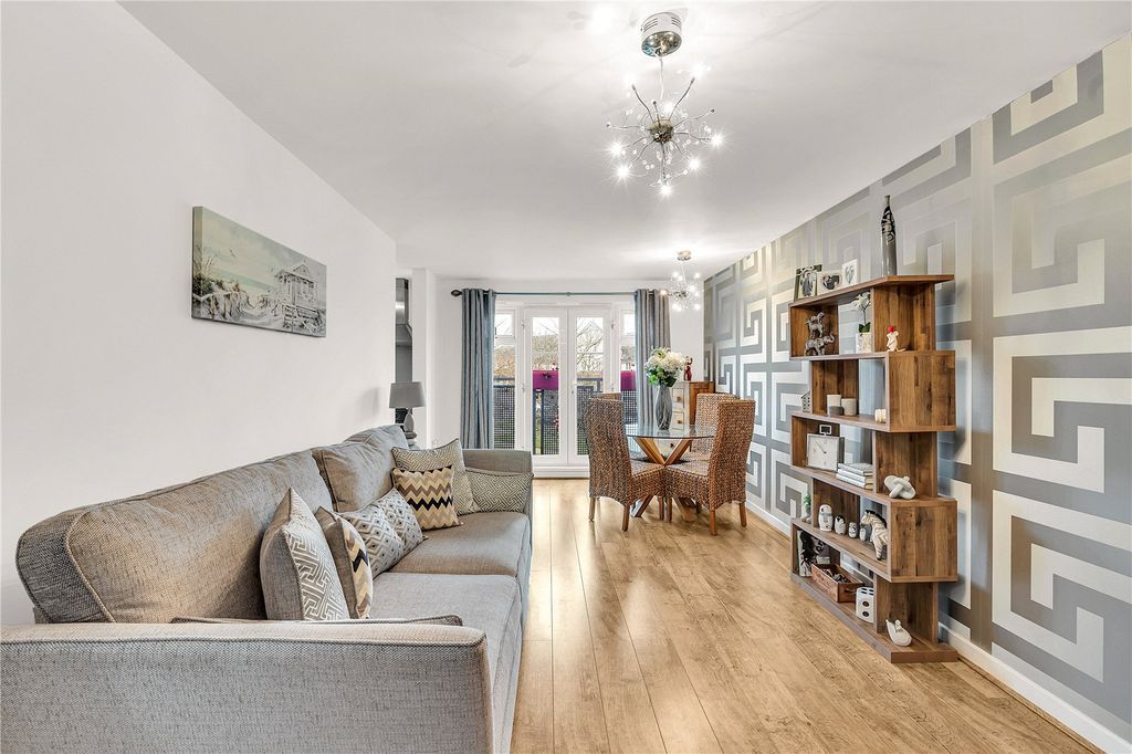 Property photo 1 of 16 Picture No. 04