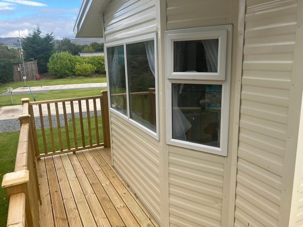 Property photo 1 of 9 Bh Brookwood 7