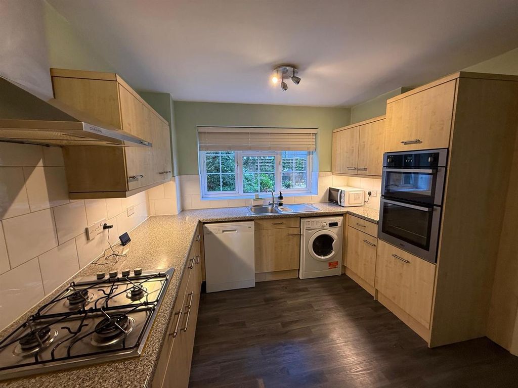 Property photo 1 of 15 Kit.Jpg