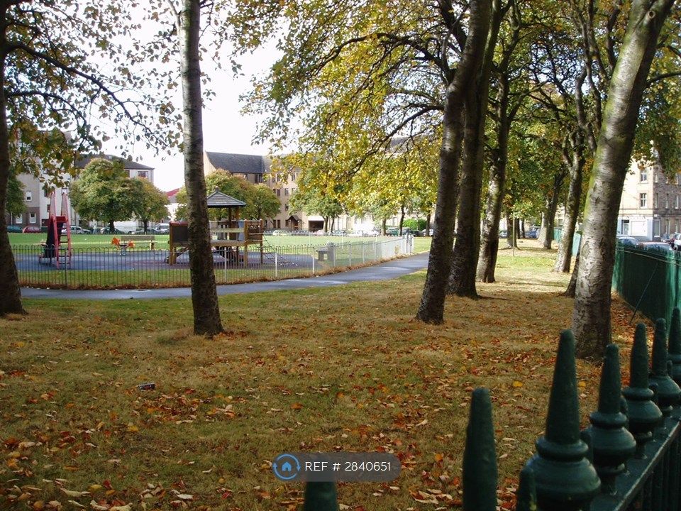 Property photo 2 of 13 View Through Murieston Park