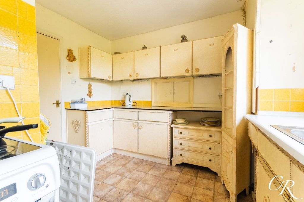 Property photo 2 of 16