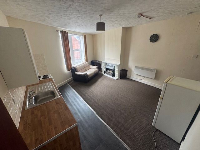 Property photo 3 of 11 Entrance Porch