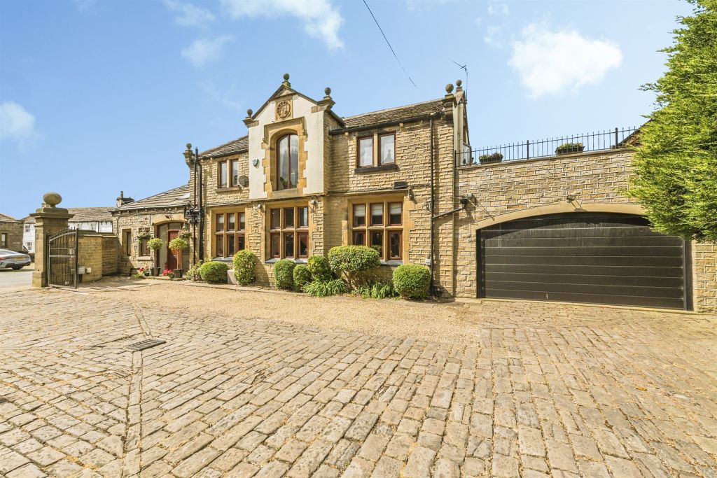 Property photo 1 of 19