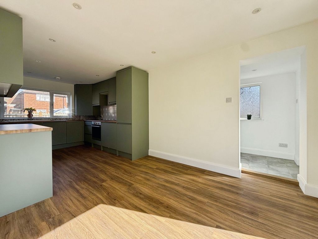Property photo 3 of 14 Kitchen/Diner & Utility Access