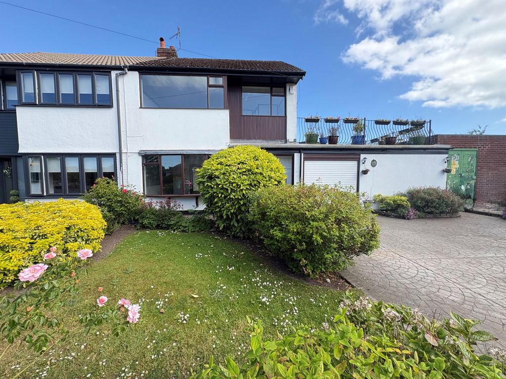 Property photo 1 of 43