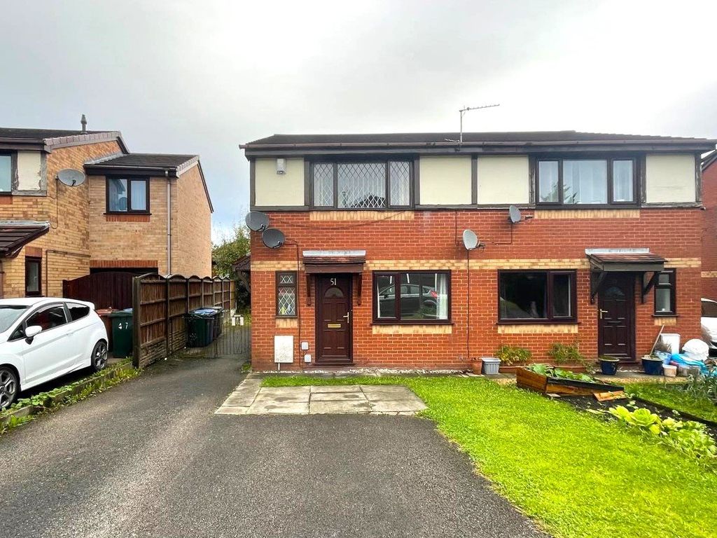 Property photo 1 of 7 Pennine Road