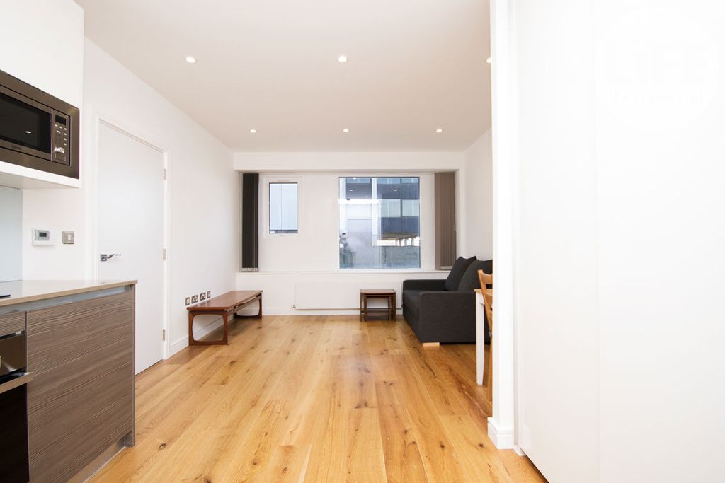 Property photo 2 of 7