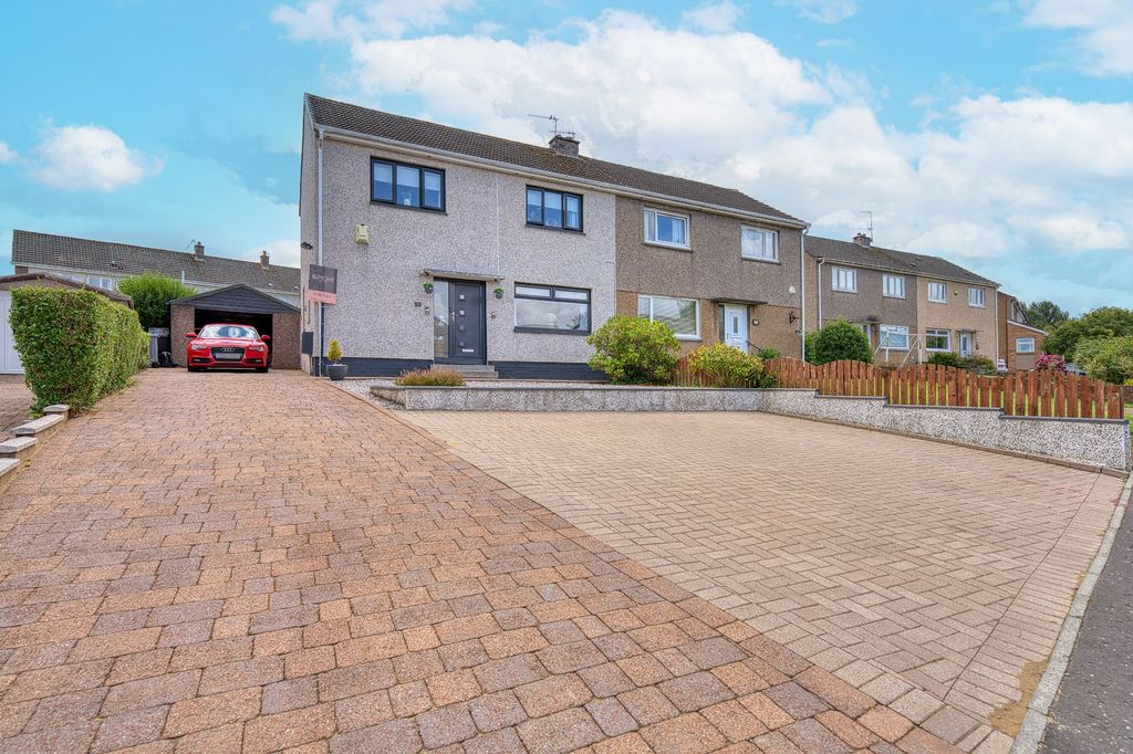 Property photo 1 of 30