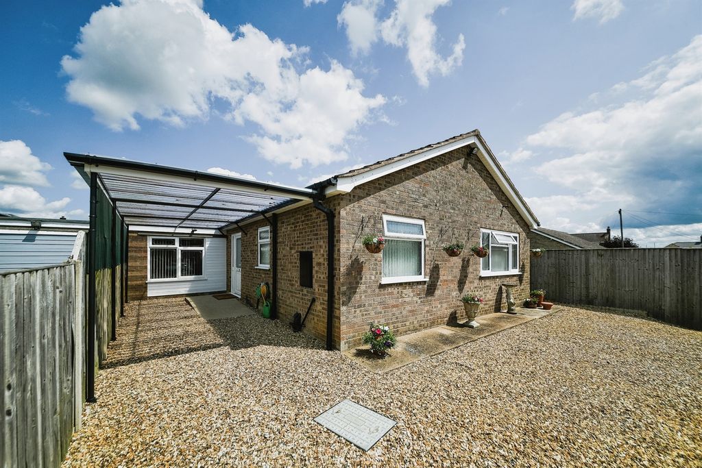 Property photo 1 of 19