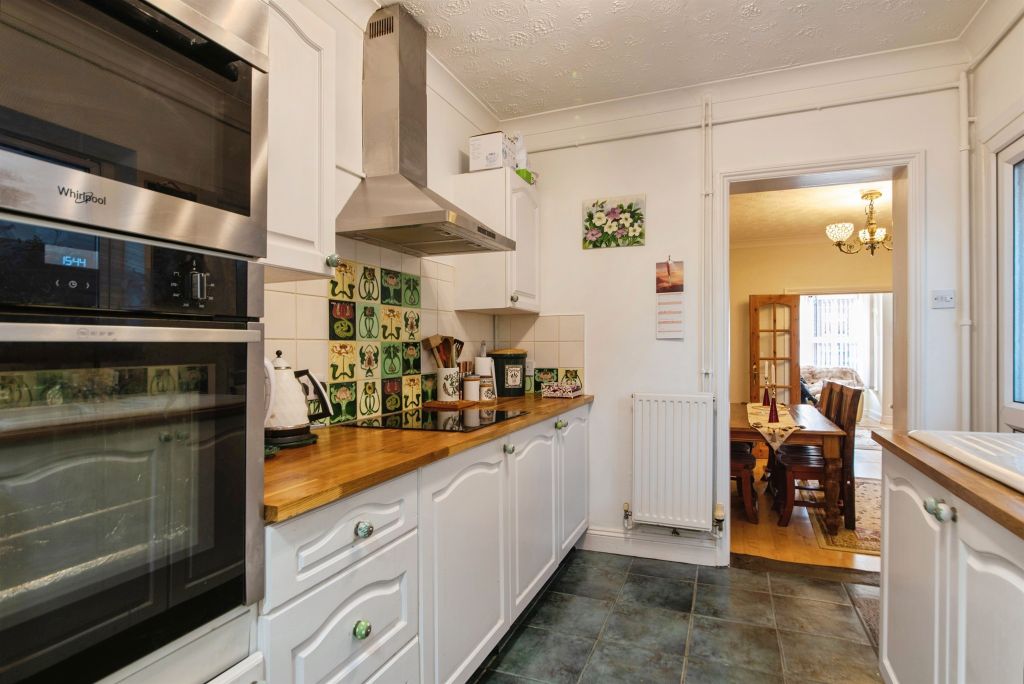 Property photo 3 of 20