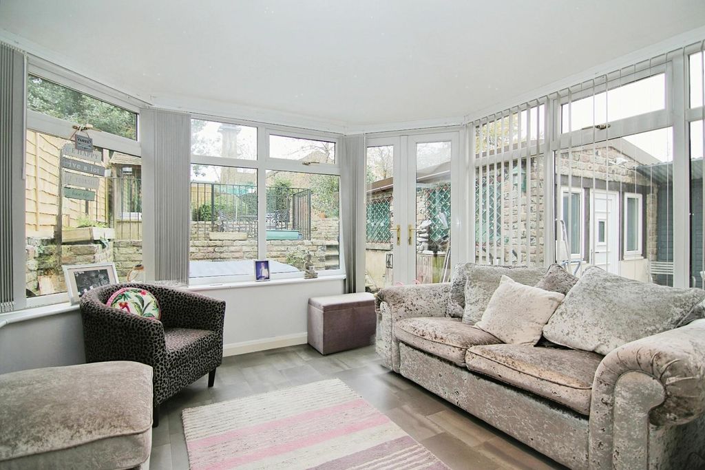 Property photo 2 of 18 Sun Room