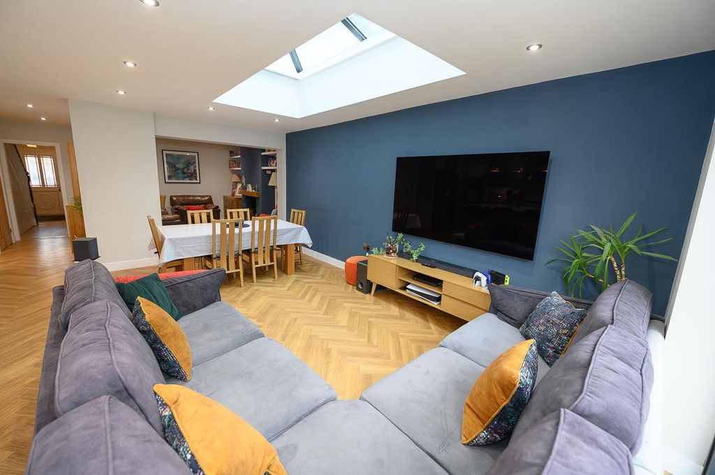 Property photo 2 of 35 Family Room-Dining.Jpg