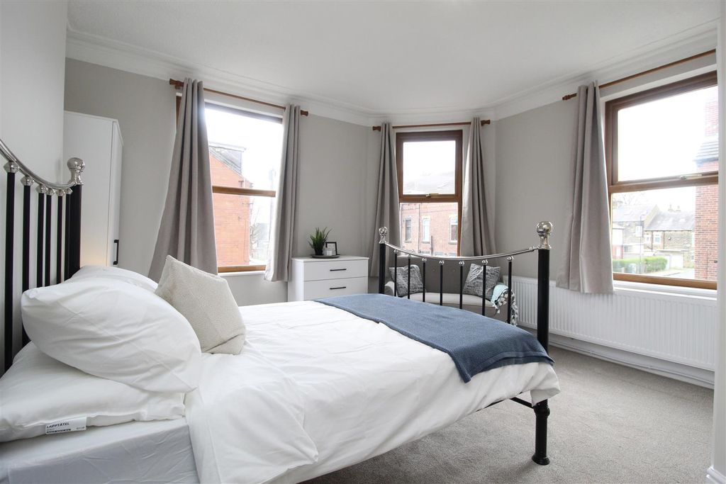 Property photo 1 of 8 85Ab791B-De7E-4045-A7C0-E7928F955D9E_1_201_A.Jpeg
