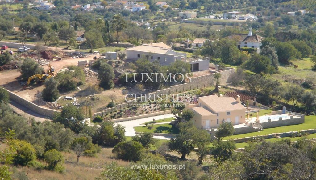 Property photo 1 of 4