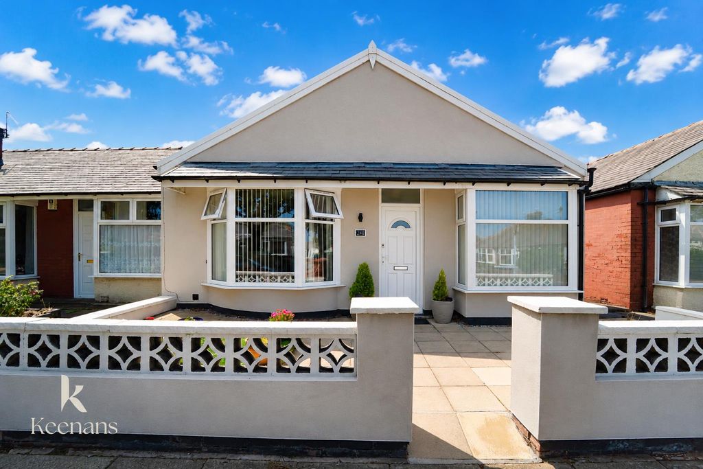 Property photo 1 of 25 Rugby-24.Png