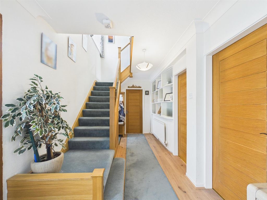 Property photo 2 of 49 Cam03604G0-Pr0258-Still001.Jpg