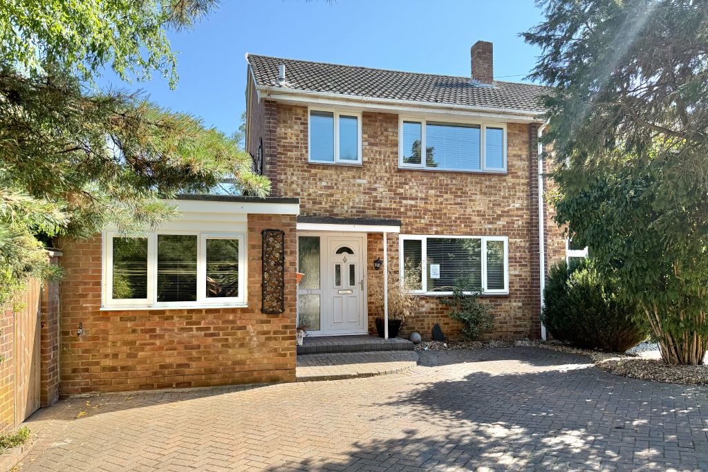 Property photo 1 of 21 Front
