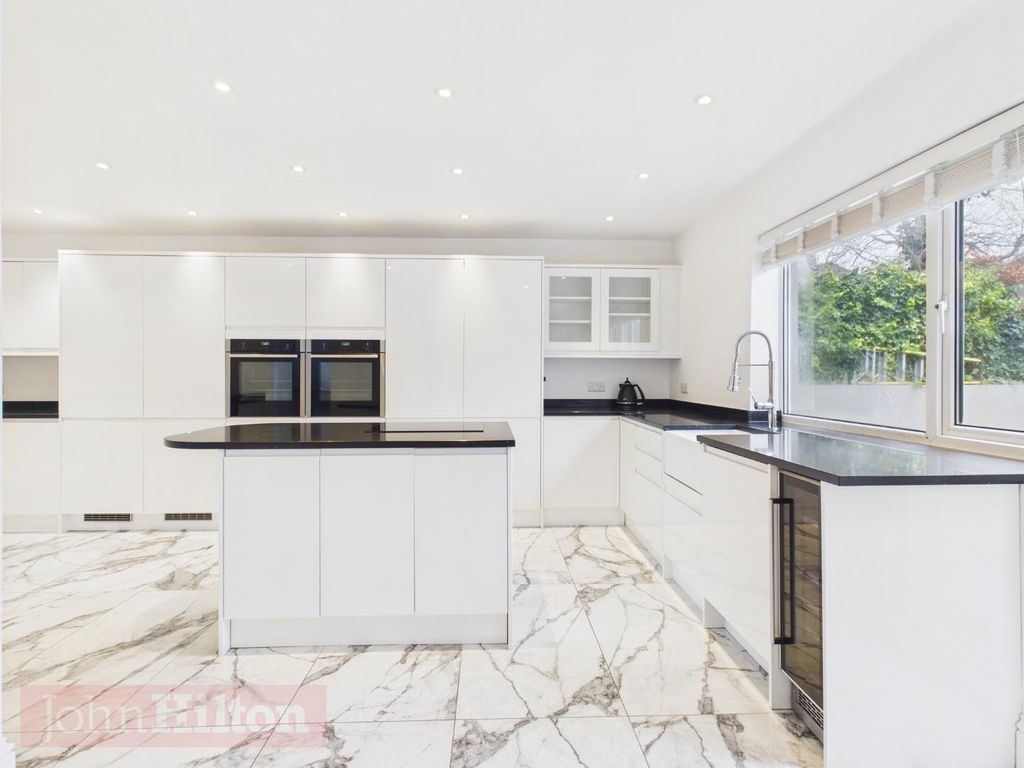 Property photo 3 of 18 Pr0656-Still003.Jpg