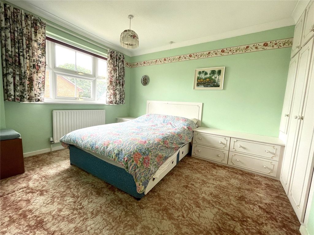 Property photo 3 of 16 Picture No. 21