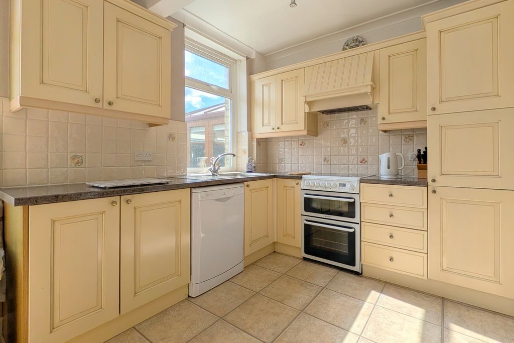 Additional image 12 of 3 bed end terrace house for saleHuddersfield Road, Brighouse, West Yorkshire HD6