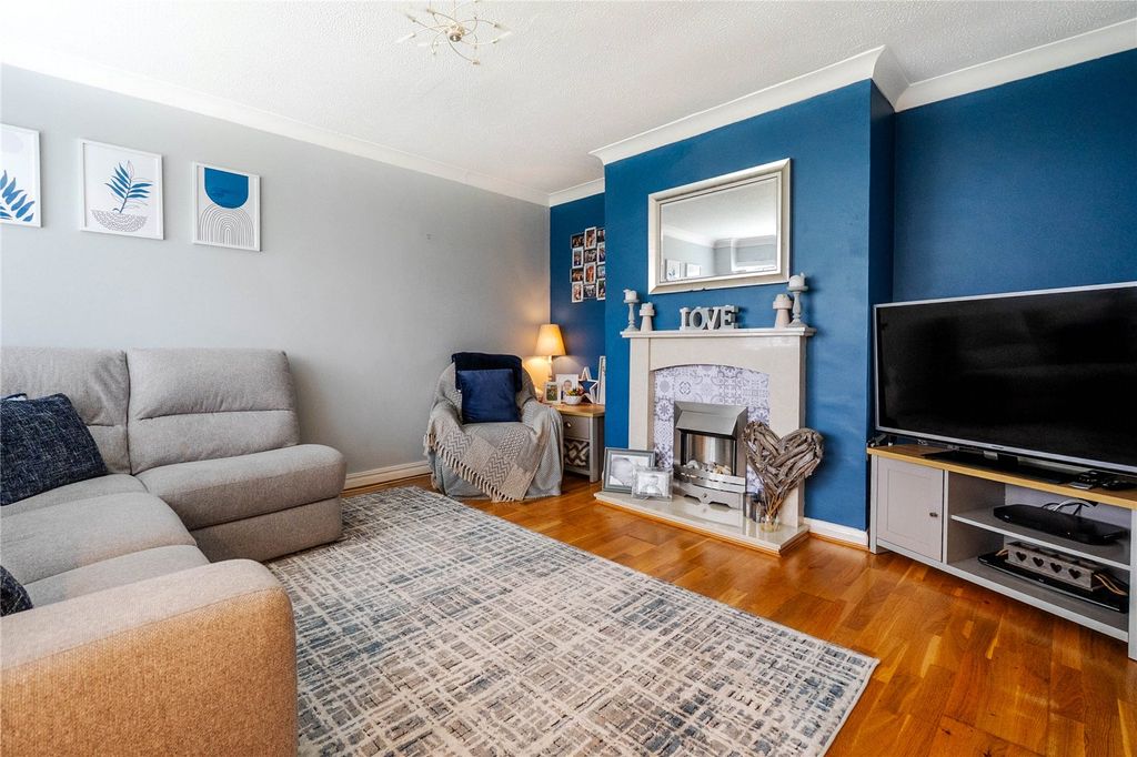 Property photo 2 of 12 Picture No. 01
