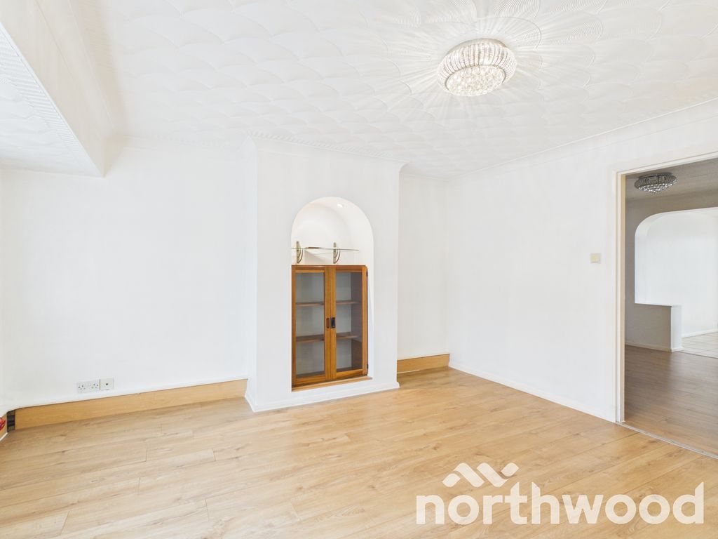 Property photo 3 of 37