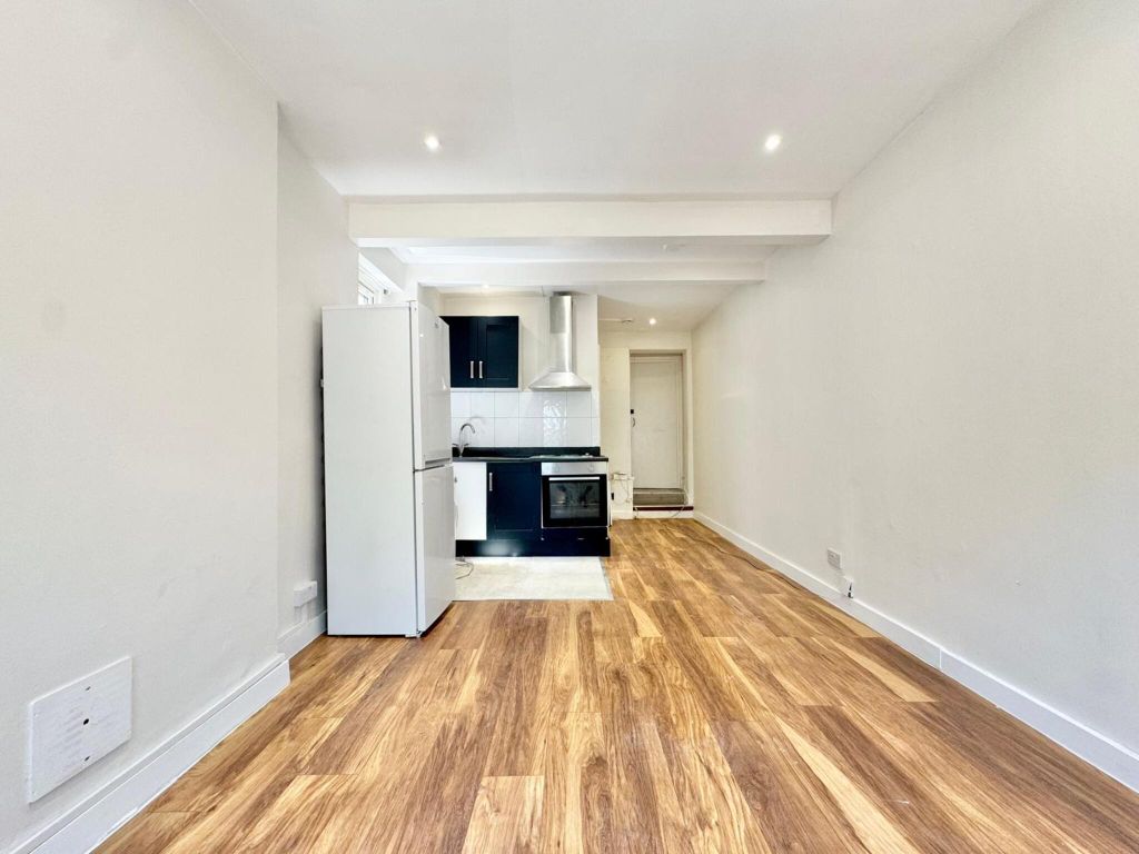 Property photo 1 of 4