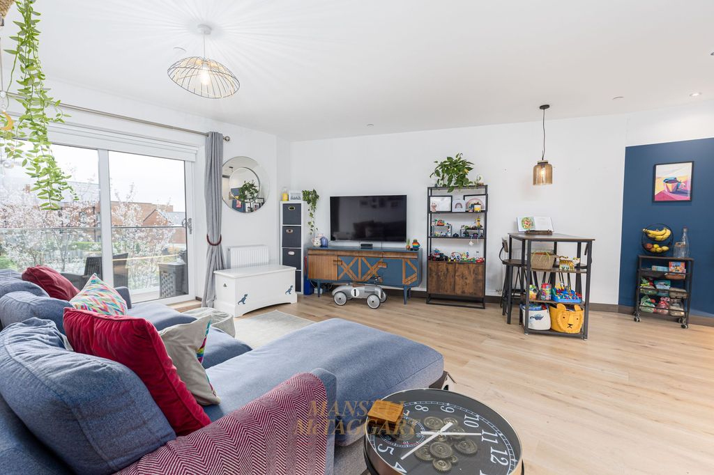 Property photo 2 of 13