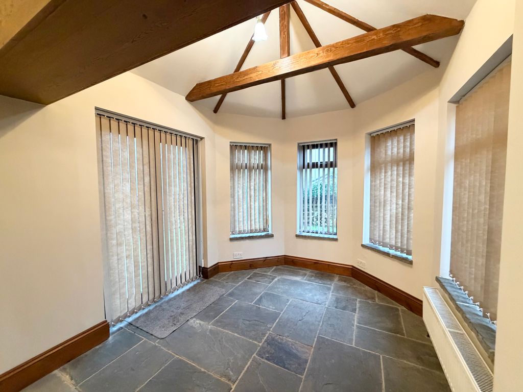 Property photo 3 of 14 Conservatory