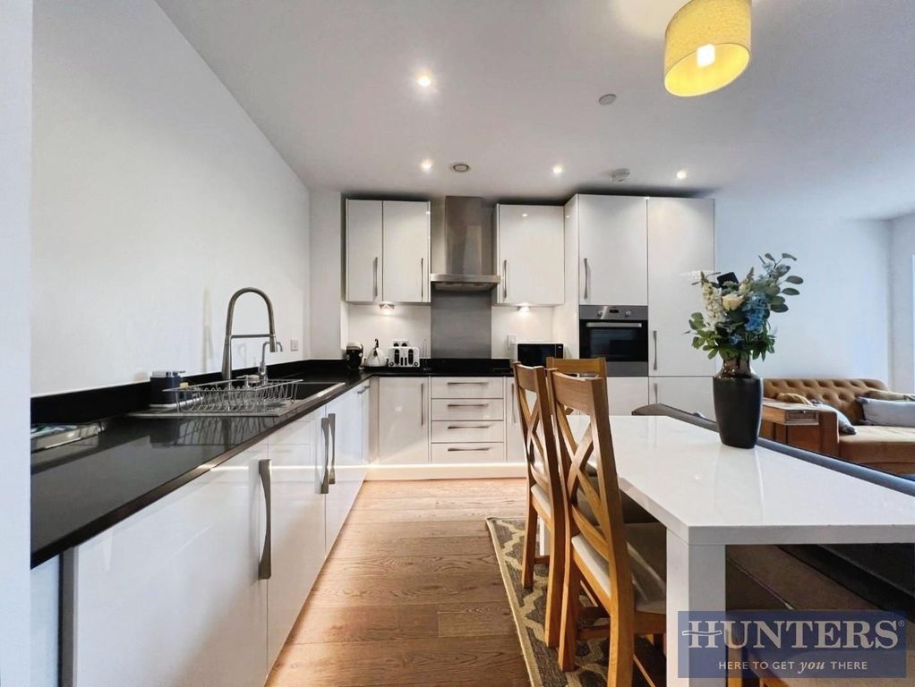 Property photo 2 of 14 Kitchen