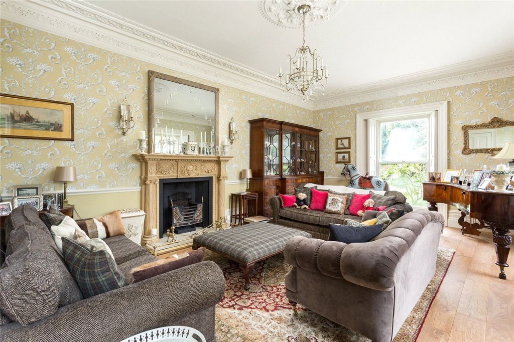 Property photo 3 of 22 Drawing Room