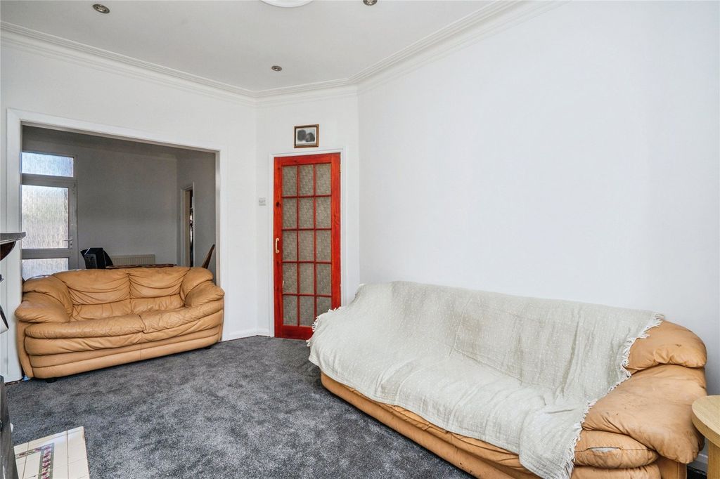 Property photo 3 of 14 Picture No. 09