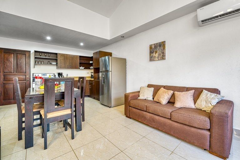 Property photo 3 of 12 <Alttext/>