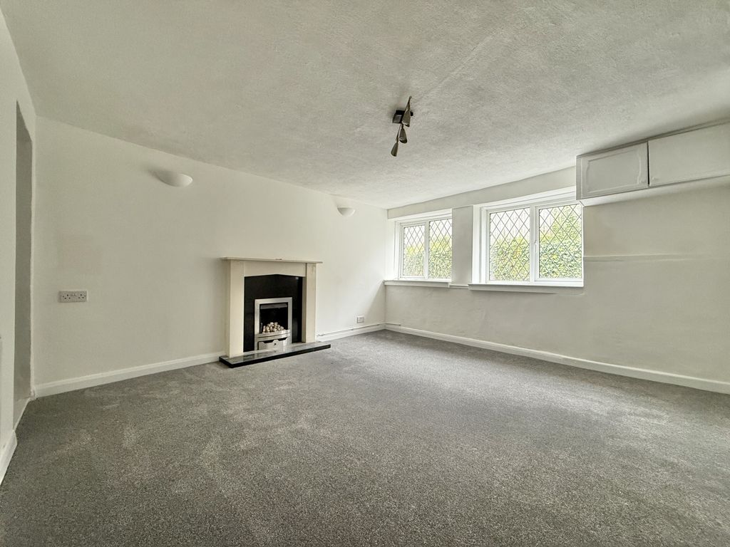 Property photo 3 of 16 Photo 7