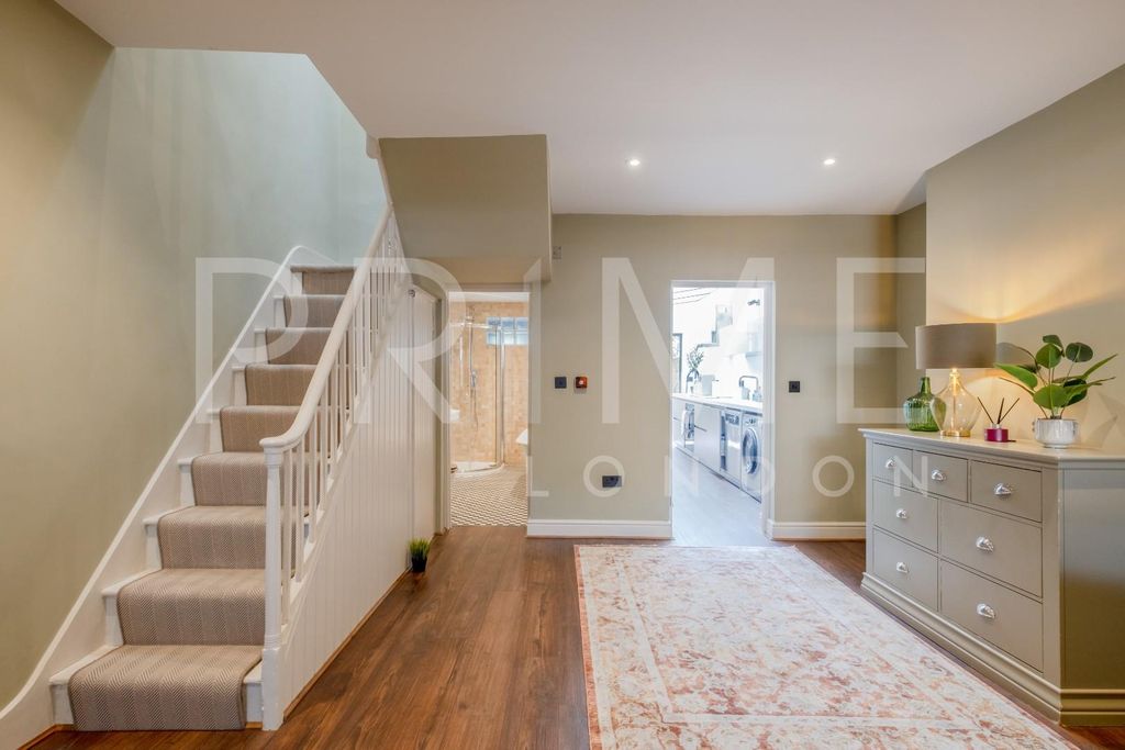 Property photo 3 of 13 Rsnewi (1).Jpg