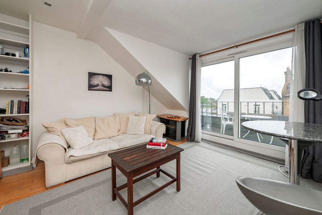 Property photo 2 of 10 9@35-37 Gratton Rd-9070.Jpg