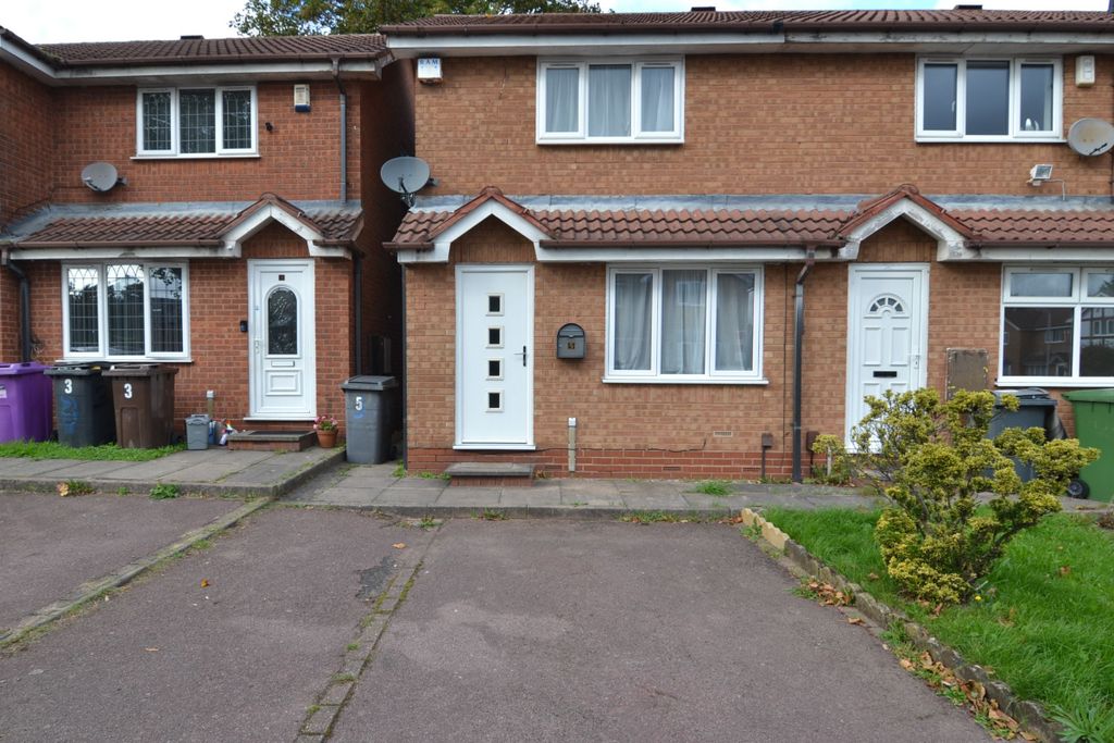 Property photo 1 of 8