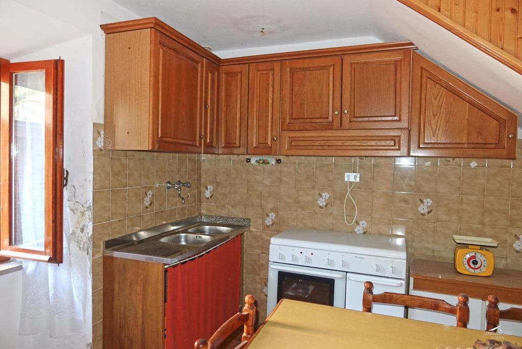 Property photo 3 of 31