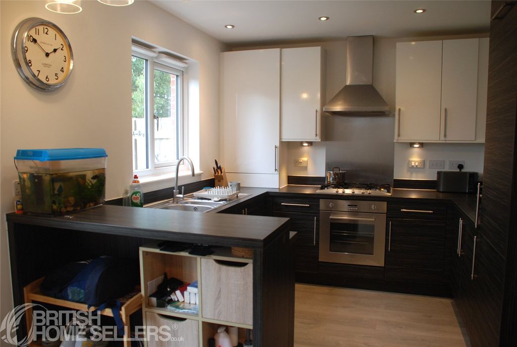 Property photo 2 of 14 Picture No. 04