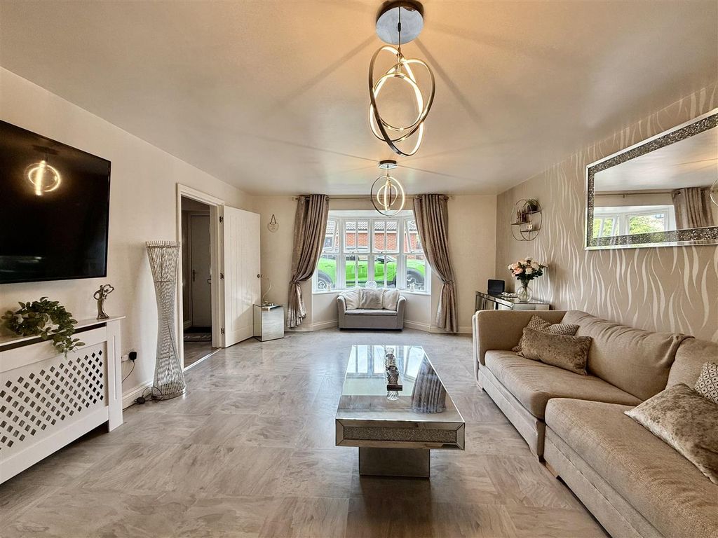 Property photo 2 of 27 2