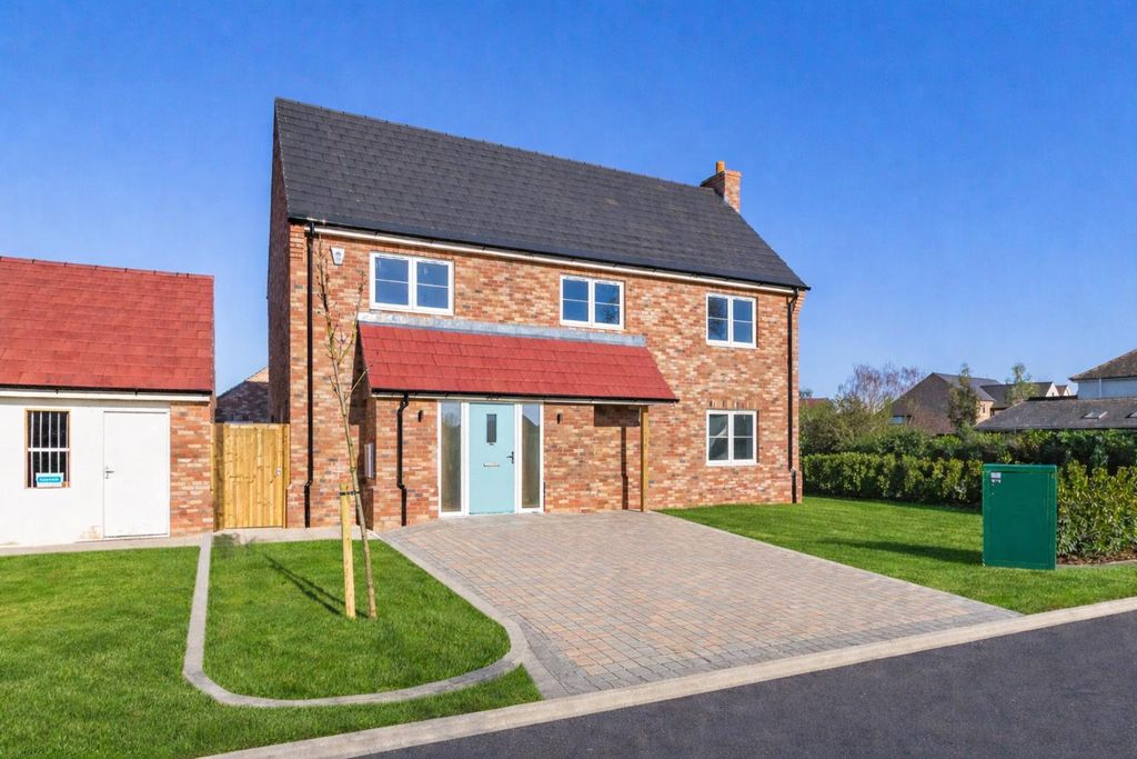 Property photo 1 of 14 53Af5A32-7B4d-45E6-Bb59-3416F8F94F24.Png