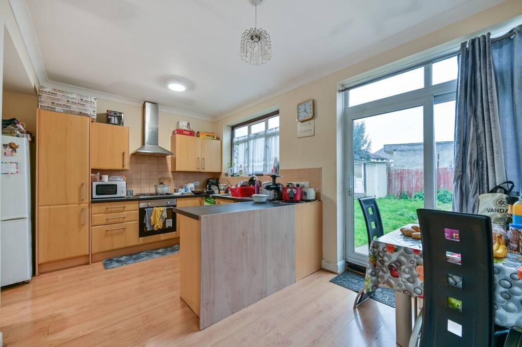 Property photo 2 of 7 Photo 7