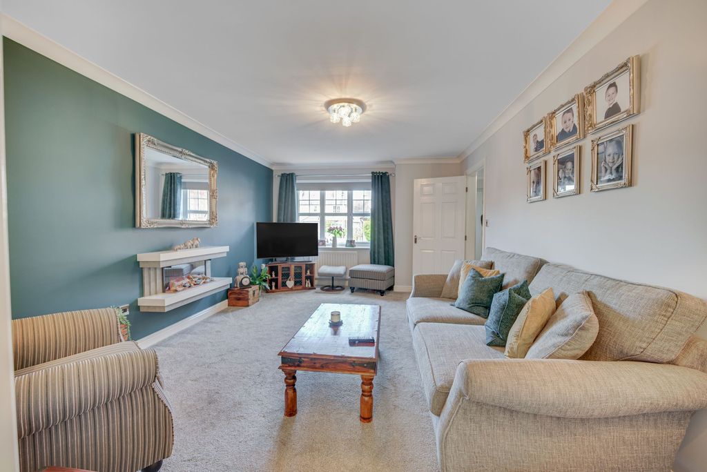 Property photo 3 of 29